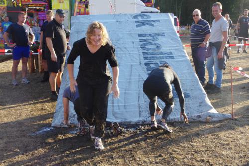 2018-Zomerfeest-Boomstamrollen-199