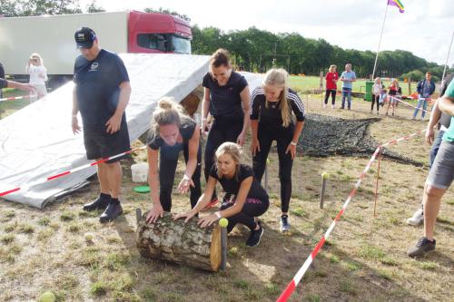 2019-Zomerfeest-Boomstamrollen-015