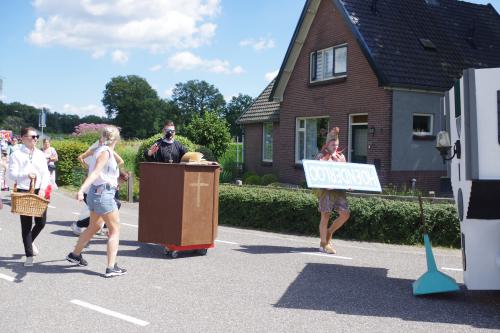 2024-Zomerfeest-Optocht-086