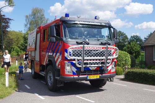 2024-Zomerfeest-Optocht-139